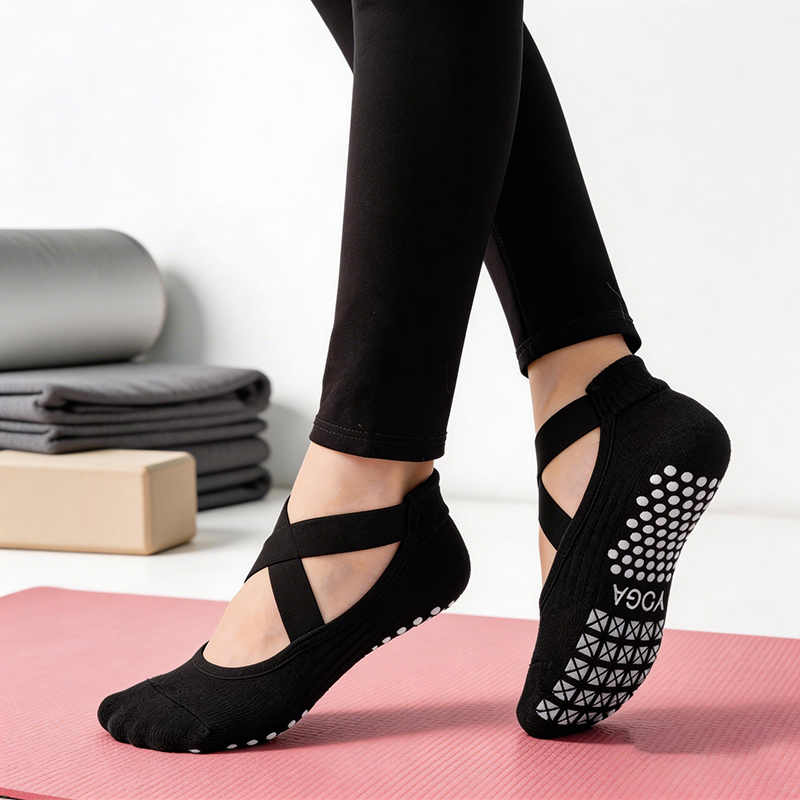 Women Non-Slip Yoga Socks Sili - огляд і ціна Yoga Mat